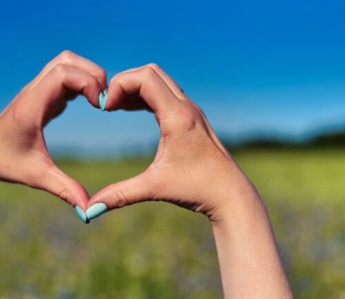 Маникюрный мастхэв весны: кремы, масла и идеи для домашнего спа-ритуала